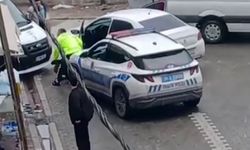 Esenyurt’ta muayenesi olmayan sürücü polisten kaçtı, servis aracında vurarak durdu
