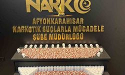 Eve yapılan uyuşturucu baskını polis kamerasında