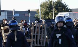 Fransa’da "Her şeyi durduralım" protestosu: Yollar kapatıldı, 103 kişi gözaltına alındı