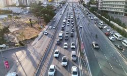 İstanbul’da iş çıkışı trafiği dron ile görüntülendi