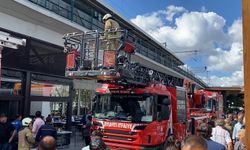 Kadıköy’de restoranda baca yangını paniğe neden oldu