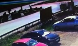 Karasu Belediyesi’ne ait araç ile otomobil kavşakta çarpıştı