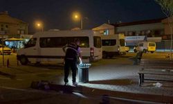 Karnından bıçaklanan taksi şoförü ağır yaralandı
