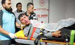 Kavga eden gençler birbirlerini bıçakladı: 2 yaralı
