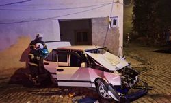 Kaza sonrası hurdaya dönen Tofaş, 1 kişiye mezar oldu