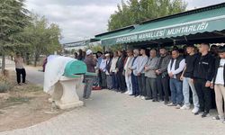 Kazada hayatını kaybeden genç kız gelinlikle uğurlandı