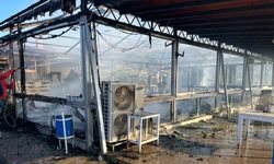 Kiraz’da yangın çıkan sosyal tesis kullanılamaz hale geldi