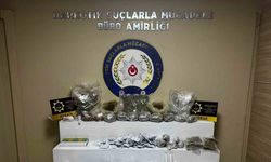 Kocaeli’de narkotik baskını: 5 şüpheli yakalandı, 9 kilo uyuşturucu ele geçti