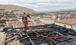 Malatya’da korkutan çatı yangını
