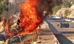 Malatya’da otobüs ile çarpışan tır devrilip alev alev yandı: 1 yaralı