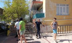 Manavgat’ta 2 katlı evde çıkan yangın paniğe neden oldu