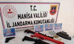Manisa’da eğlence mekanlarından tabanca ve tüfek çıktı