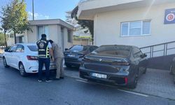 Mankene tahsis edilen araç ‘resmi hizmete mahsustur’ kartıyla trafiğe çıkmıştı, sürücüye ceza kesildi
