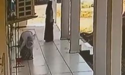 Mardin’de 3 kadının hırsızlık girişimi kameraya yansıdı