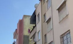 Mersin’de kiracı evi ateş verdi, mahalleli tepki gösterdi