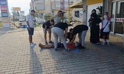 Motosiklet, sürücü ve kaskı metrelerce savruldu: O anlar kamerada