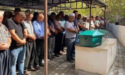 Mutluluklarından geriye fotoğraflar kaldı: Talihsiz kazalar geçirip ölen genç toprağa verildi