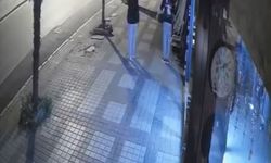 Önce paraları sonra meyveleri çalan şüpheli kamerada