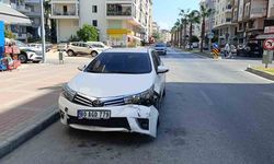 Otomobil ile çarpışan motosikletli yaralandı