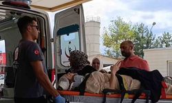 Bursa'da otomobil ile çarpışan motosikletteki çift yaralandı