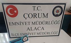 Polisin durdurduğu şahısların üzerinden 56 adet sentetik ecza hapı çıktı