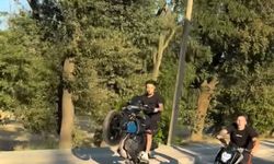 "Sadece ölüler görür" mesajına "Polis de görür" deyip gözaltına aldılar