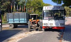 Safari için yolcu toplayan otobüs ile otelden çıkan traktör çarpıştı: 1’i turist 2 yaralı