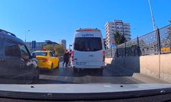 Şehir eşkıyaları yol kesip minibüs şoförünü dövdü