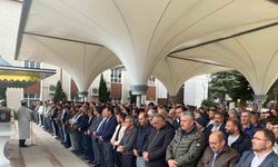 Tankere çarpan otomobilde hayatını kaybeden şahıs son yolcuğuna uğurlandı