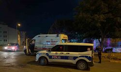 Tartıştığı şahsı caminin bahçesinde bıçakladı: 1 yaralı