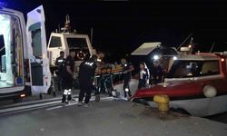 Tekne kazasında yaralanan şahıs deniz ambulansı ile getirildi