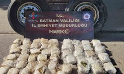 Tırın tekerinde 27 kilo skunk ele geçirildi