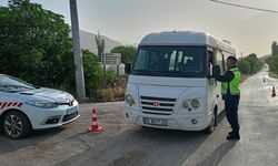 Uşak’ta okul servisleri ve çevrelerinde sıkı kontrol