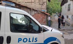 Yaşlı adam yalnız yaşadığı evde ölü bulundu