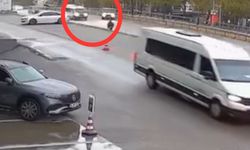Bursa'da kamyonet servis aracına çarptı: Kıl payı faciadan dönüldü
