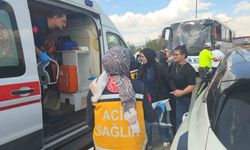 Bursa'da yolcu otobüsü gemi çapası taşıyan tıra çarptı!