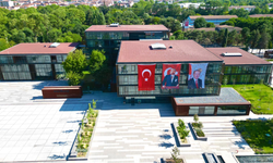 İnegöl Belediyesi’nden 1500 öğrenciye kırtasiye yardımı