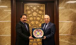 Başkan Şadi Özdemir'den Emniyet Müdürü Gökce'ye hayırlı olsun ziyareti