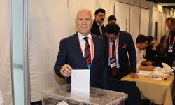 Başkan Bozbey CHP'nin 22. Olağanüstü Kurultayında oyunu kullandı