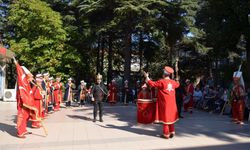 Bursa'da hastalar mehter takımı ile moral buldu
