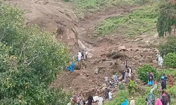Heyelanın yuttuğu köyde 1000'den fazla kişi öldü