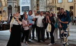 Bursa Bölgesel Turist Rehberleri Odası'ndan Ulucami'de hat sanatı eğitimi