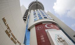 MHP'de iki isim ihraç edildi
