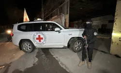Hamas, İsrailli esirin cansız bedenini Kızılhaç'a teslim etti