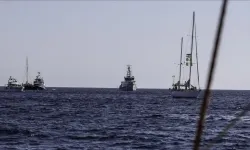İsrail'in alıkoyduğu aktivistler açlık grevine başladı