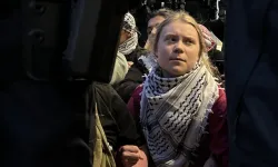 İsrail, Greta Thunberg'in Yunanistan'a sınır dışı ediyor