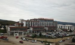 Karın ağrısıyla hastaneye gelen 16 yaşındaki çocuk doğum yaptı!