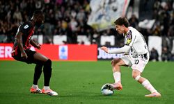 Juventus ile berabere kalan Milan liderlikten oldu