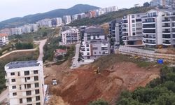 Mudanya Belediyesine açılan dava sonrası mahkeme kararıyla durdurulan inşaatta skandal iddia