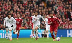 Manchester United, Liverpool deplasmanında galip